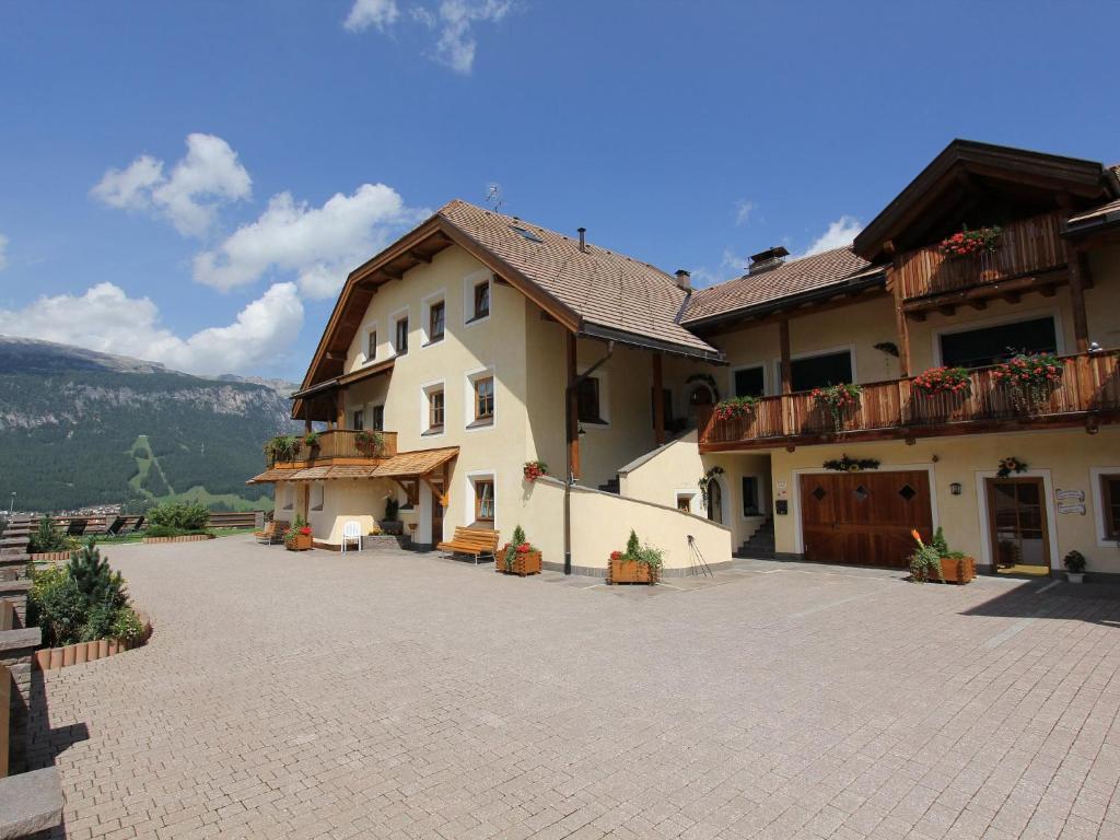 Taela Apartments San Cassiano  Exterior foto
